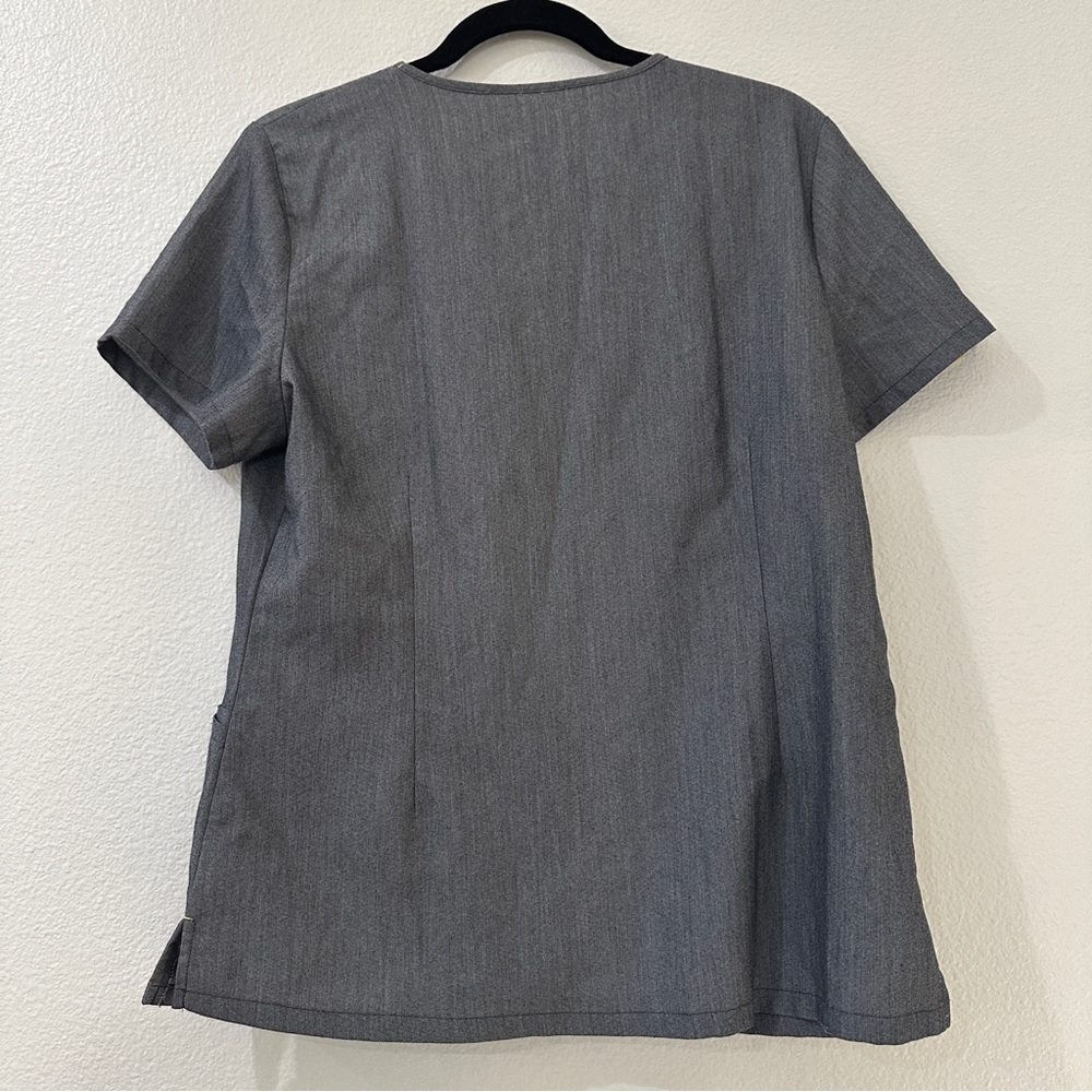 Figs Threads For Threads Scrub Top - image 2